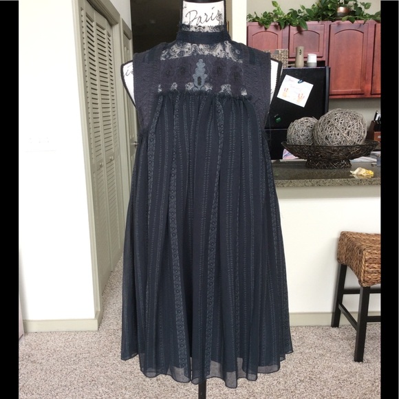 Free People Dresses & Skirts - 🔥 Beautiful Mini Dress 🔥